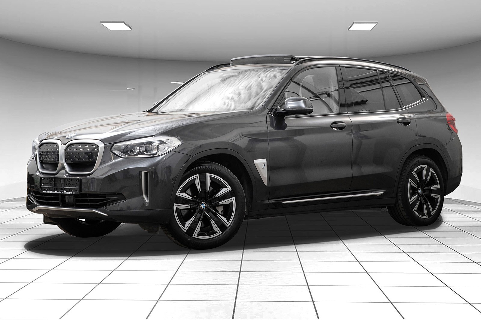 BMW iX3