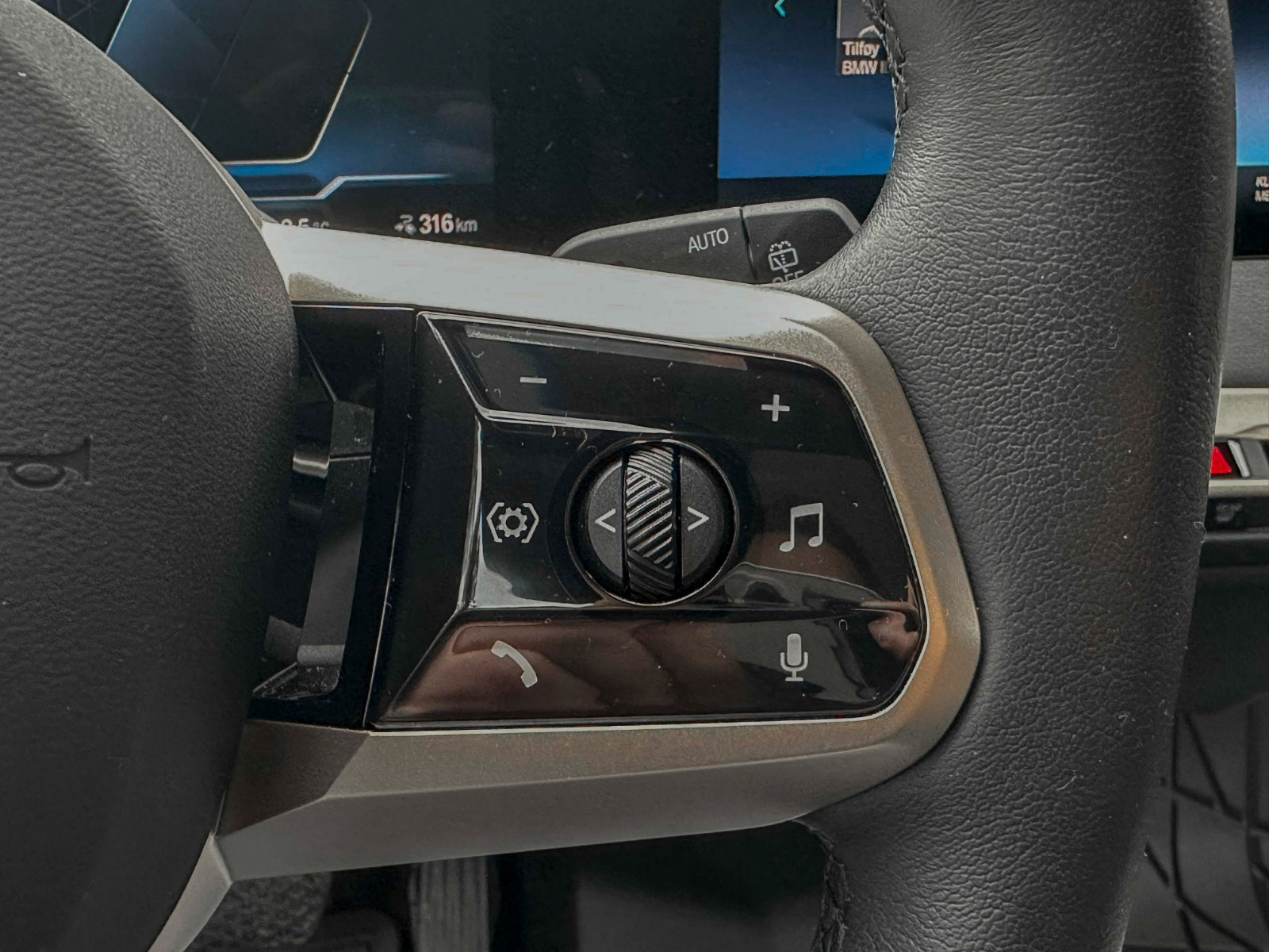 BMW iX xDrive 40