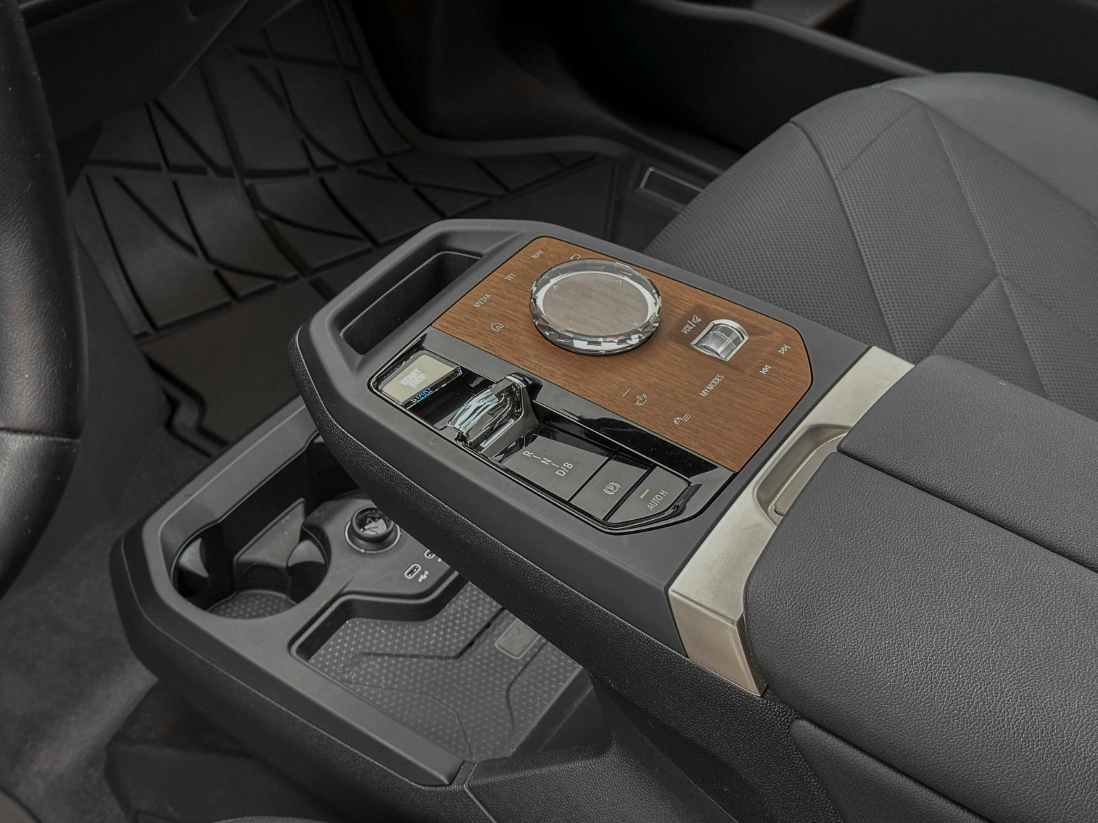 BMW iX xDrive 40