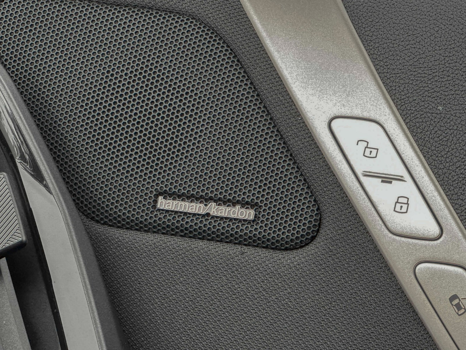 BMW iX xDrive 40