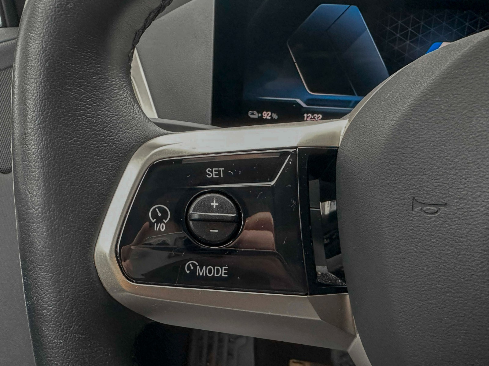 BMW iX xDrive 40