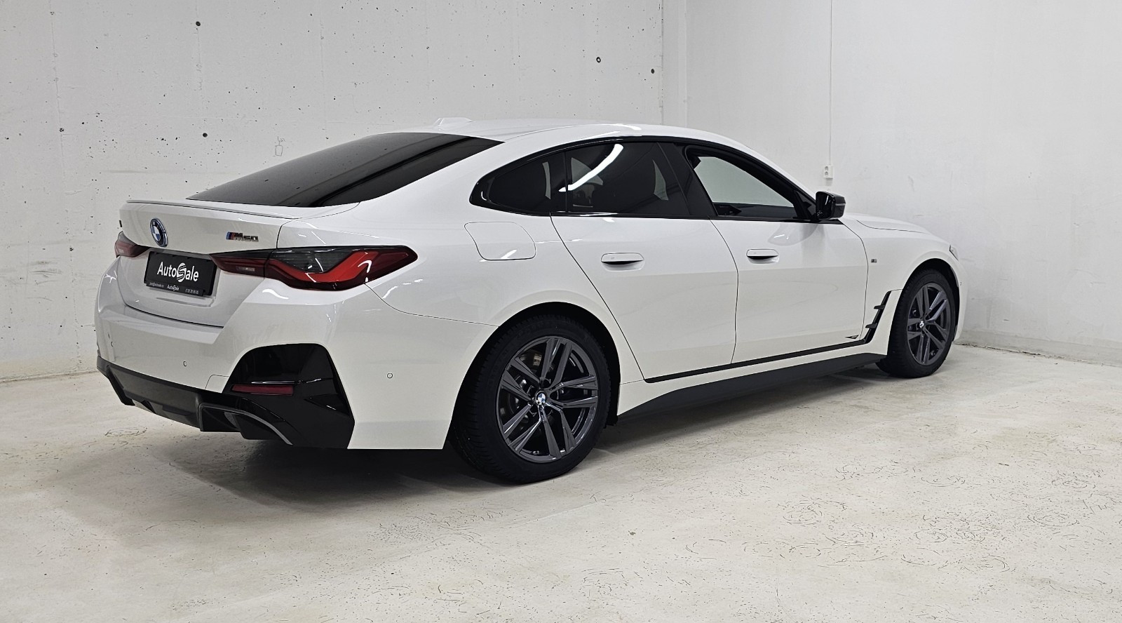 BMW i4 M50