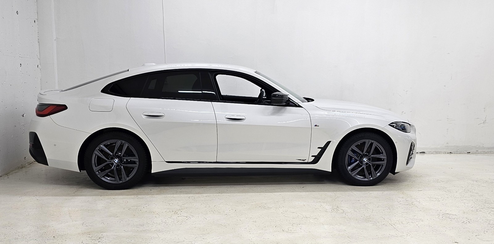 BMW i4 M50