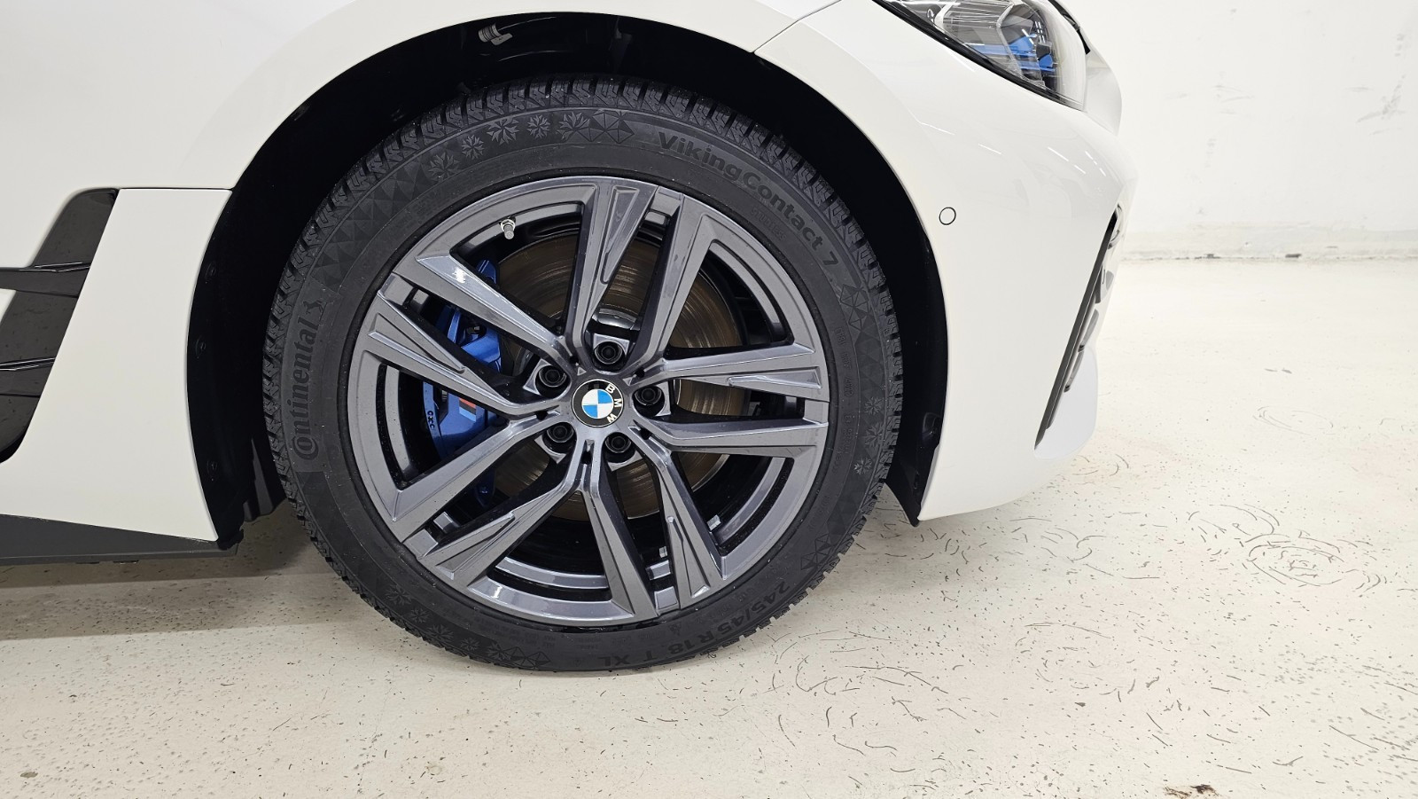 BMW i4 M50