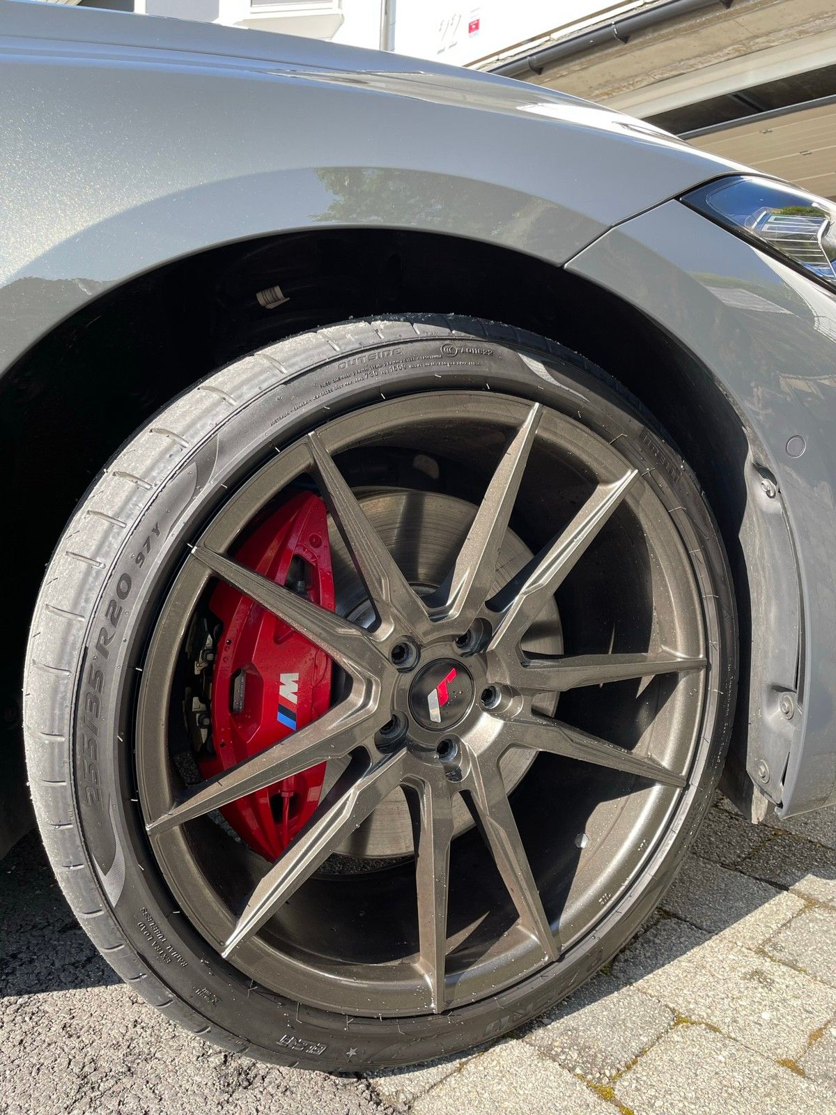 BMW i4 M50