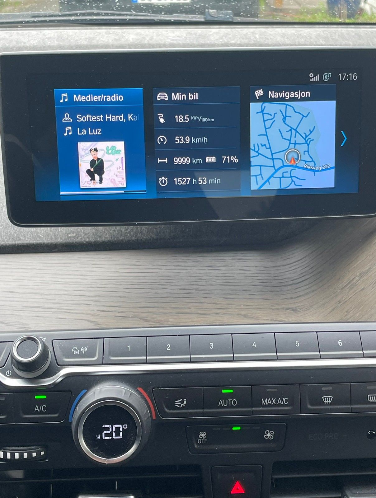BMW i3