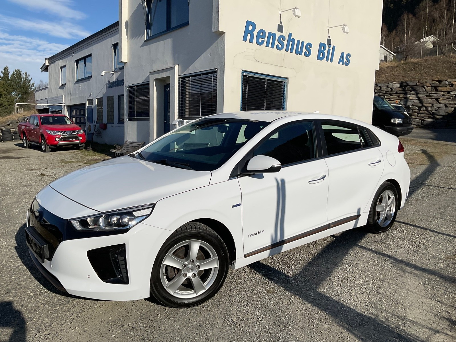 Hyundai IONIQ