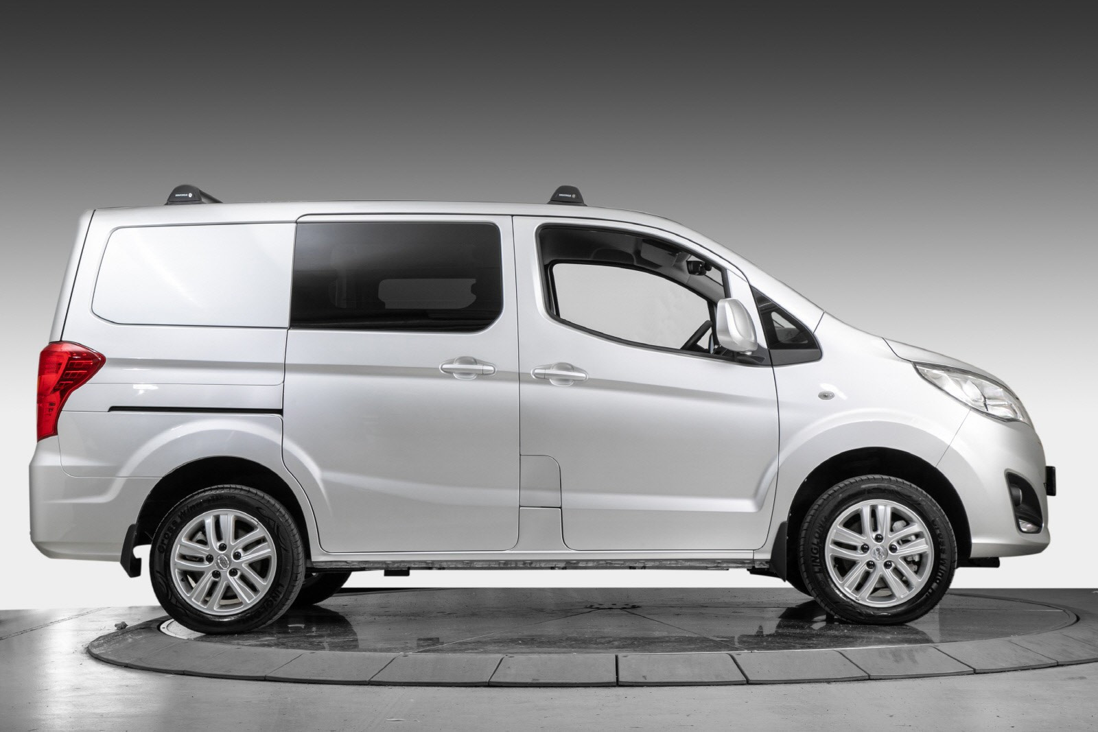 BYD T3