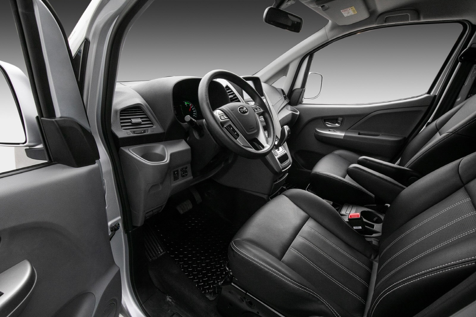 BYD T3