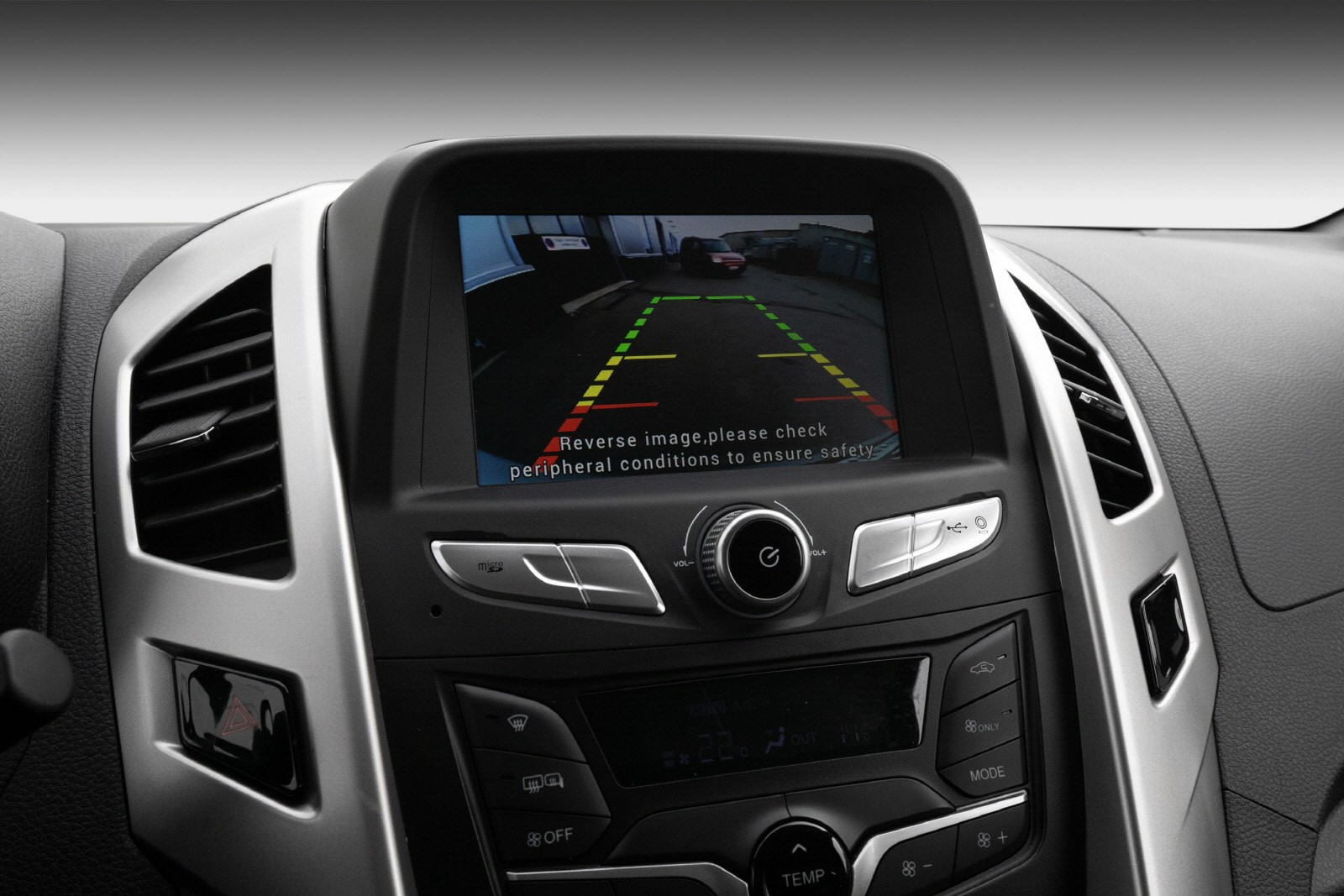 BYD T3