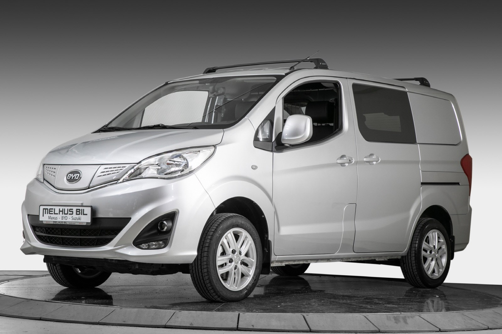 BYD T3