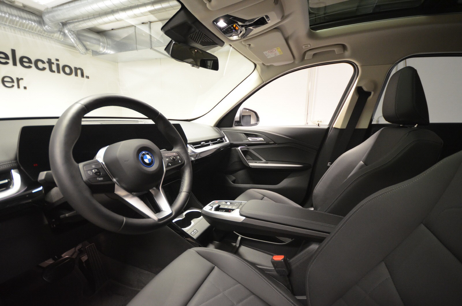 BMW iX1