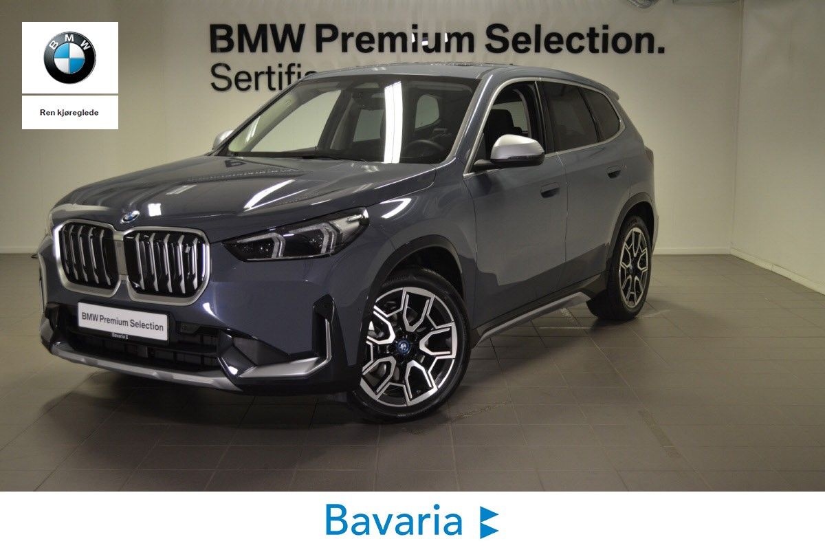 BMW iX1
