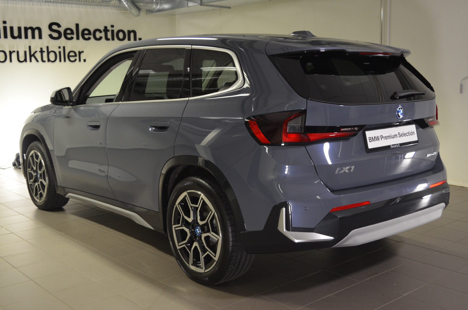 BMW iX1