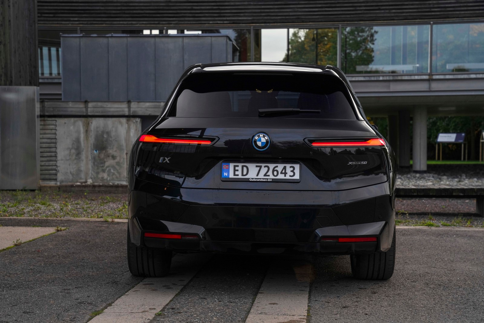 BMW iX xDrive 50