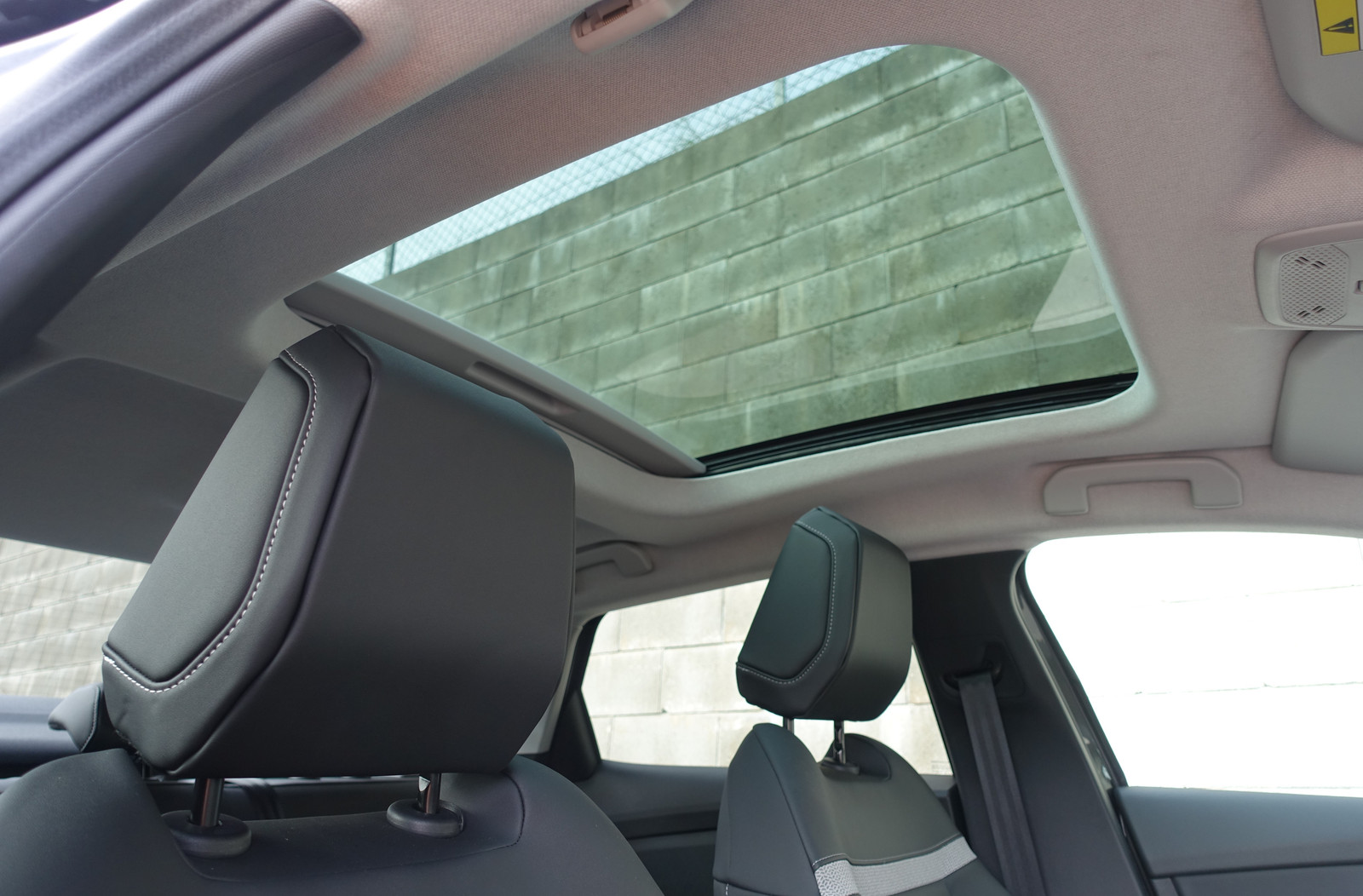 Citroen E-C4 X