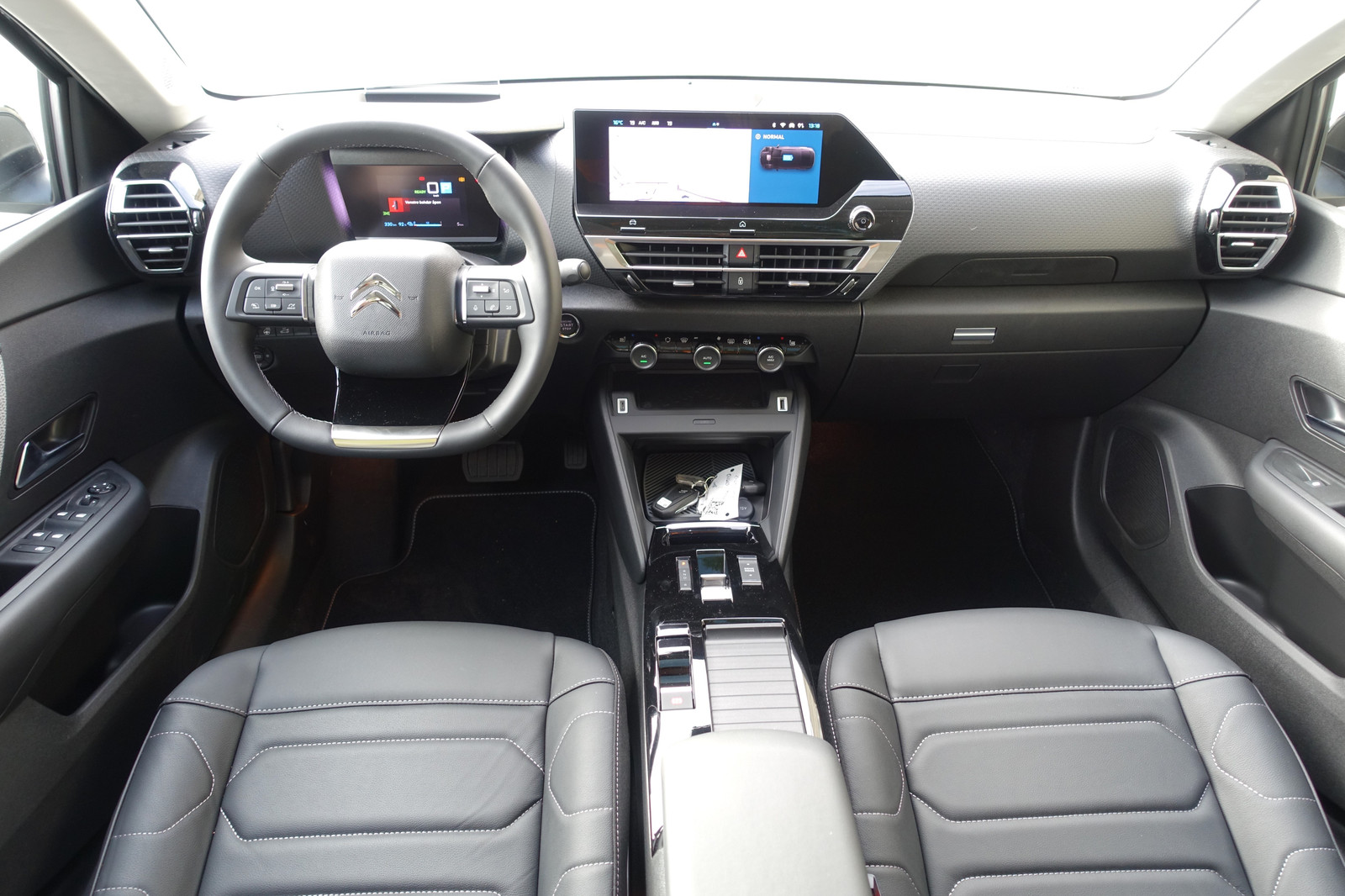 Citroen E-C4 X