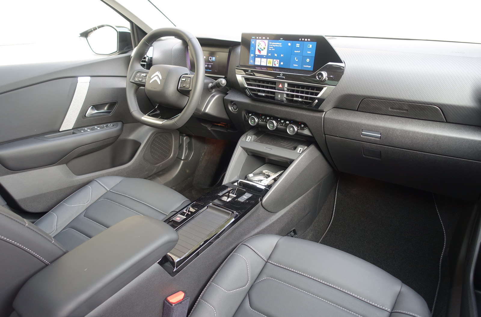 Citroen E-C4 X
