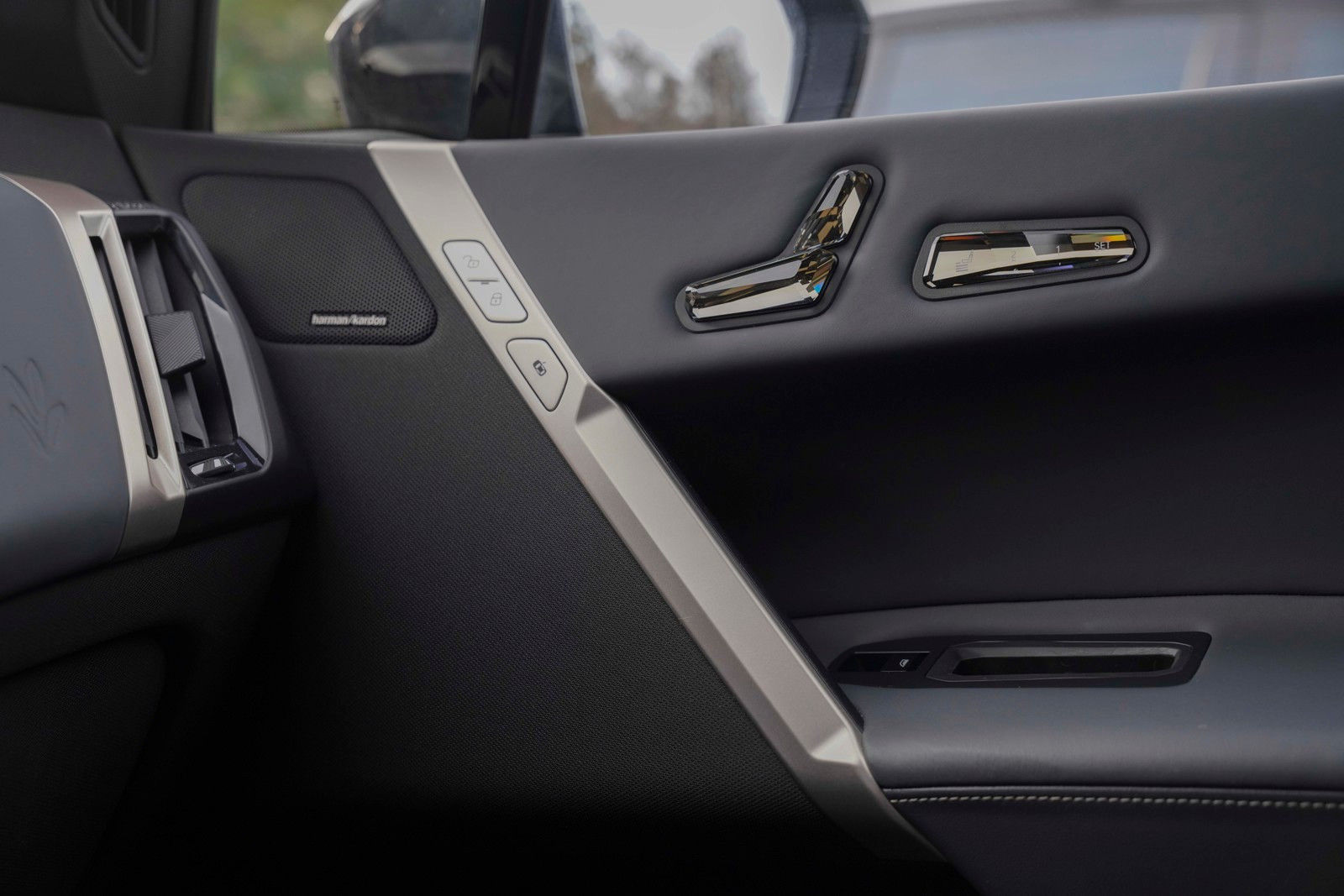 BMW iX xDrive 50