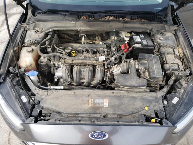 Ford Fusion SE 2016