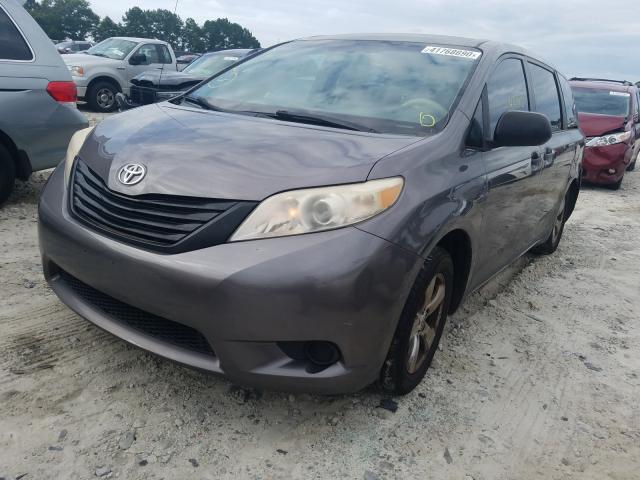 Toyota Sienna 2011