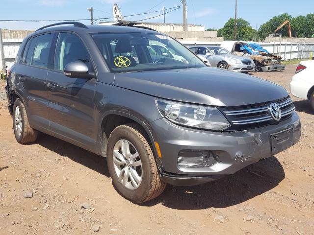 Volkswagen Tiguan S 2016