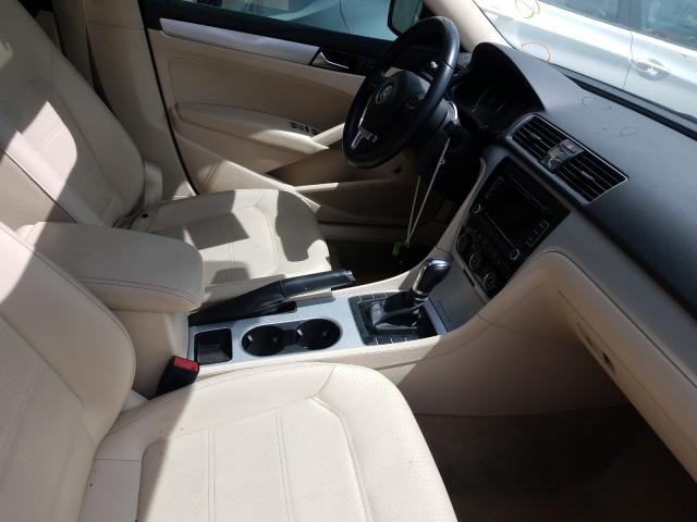 Volkswagen Passat SE 2013