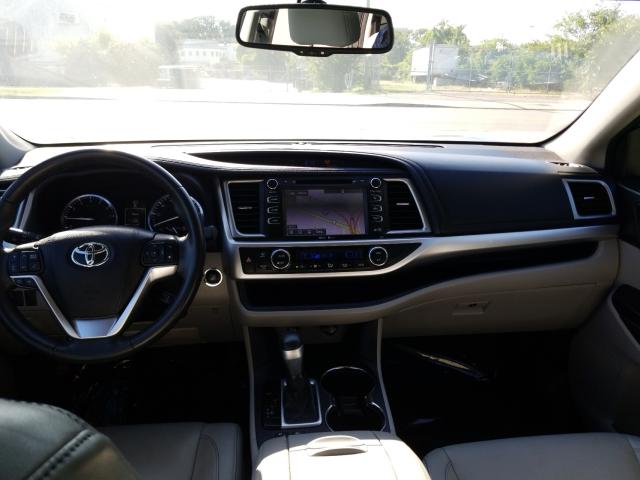 Toyota Highlander 2015