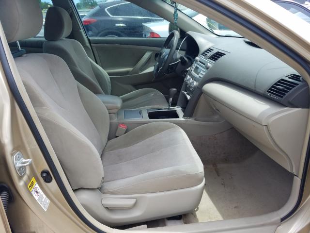 Toyota Camry Base 2011