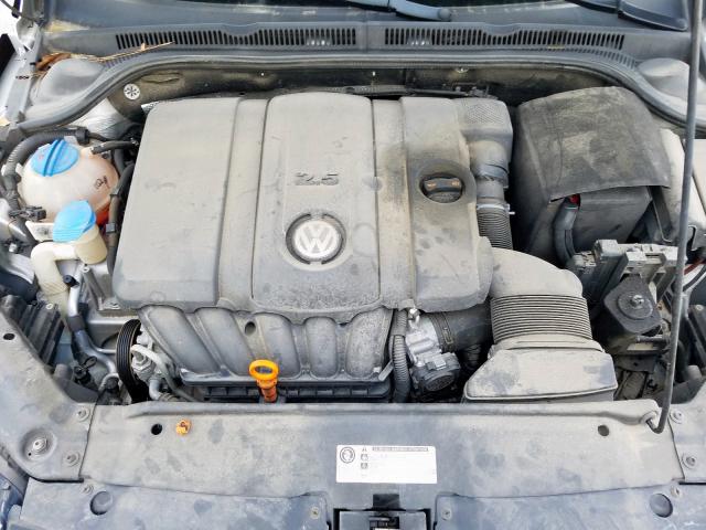 Volkswagen Jetta SE 2011