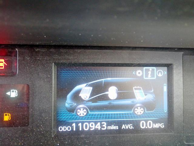 Toyota Prius V 2015