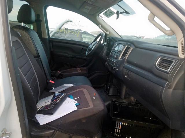 Nissan Titan S 2017
