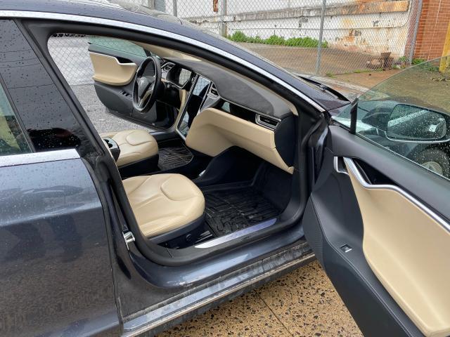 Tesla Model S 85 2015