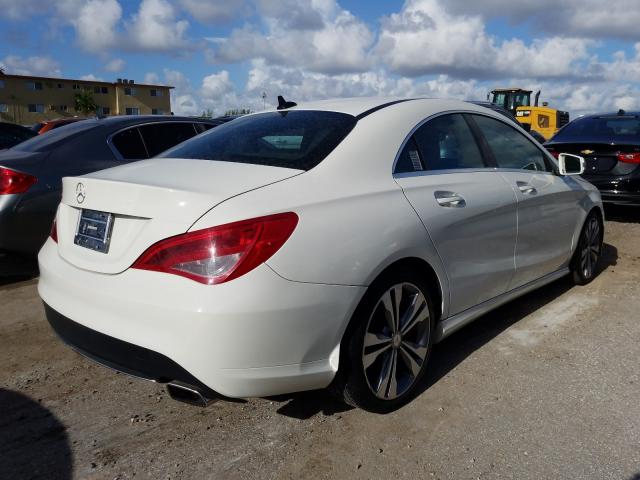 Mercedes-Benz CLA 250 2016