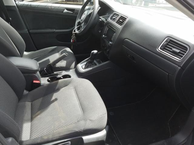 Volkswagen Jetta Base 2014