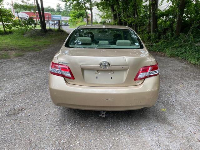 Toyota Camry Base 2011
