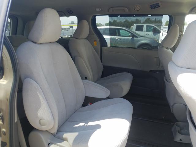 Toyota Sienna LE 2014