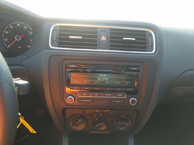 Volkswagen Jetta Base 2012