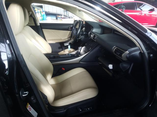 Lexus IS 200T 2016