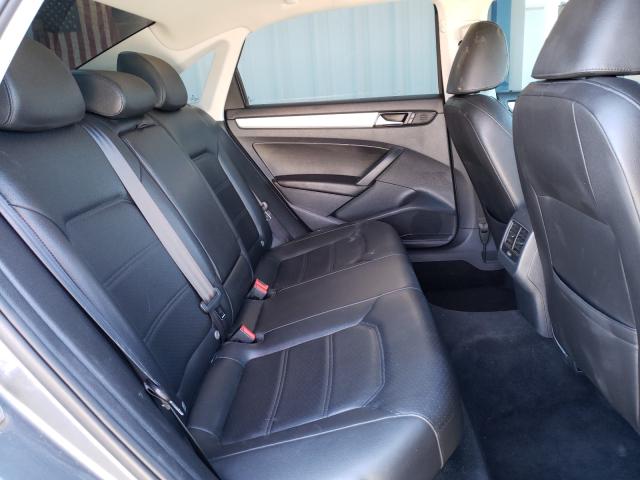Volkswagen Passat SE 2013