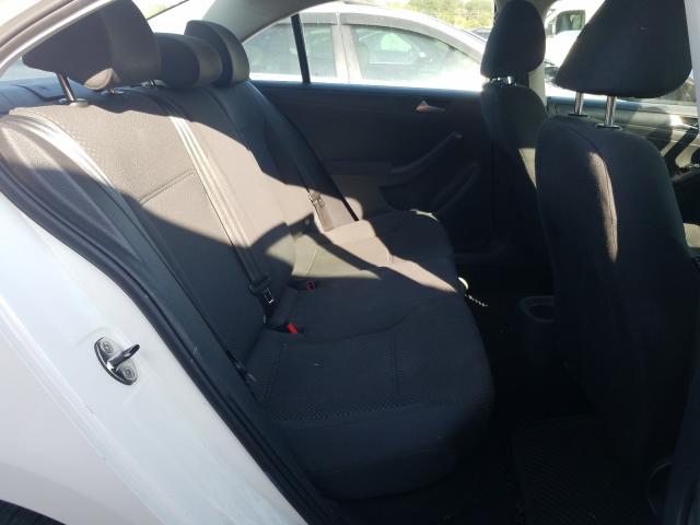 Volkswagen Jetta Base 2012