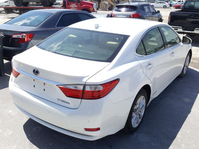Lexus ES 300H 2015