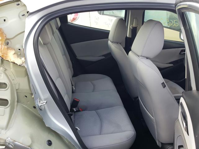 Toyota Yaris L 2019