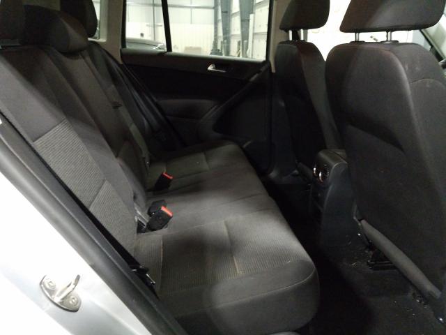 Volkswagen Tiguan S 2013