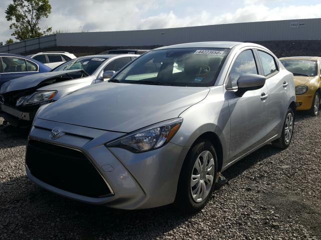 Toyota Yaris L 2019