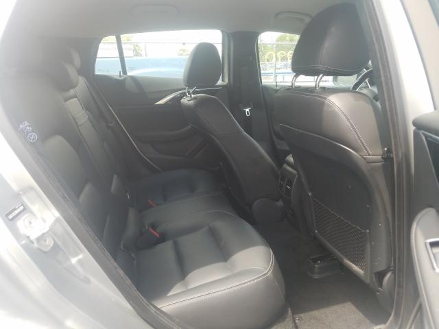 Infiniti QX30 Base 2017