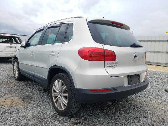 Volkswagen Tiguan S 2012