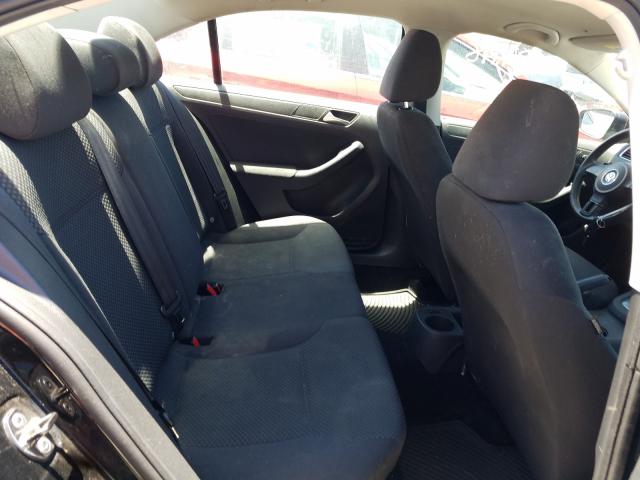 Volkswagen Jetta Base 2012