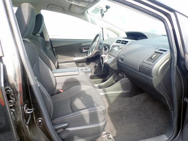 Toyota Prius V 2015