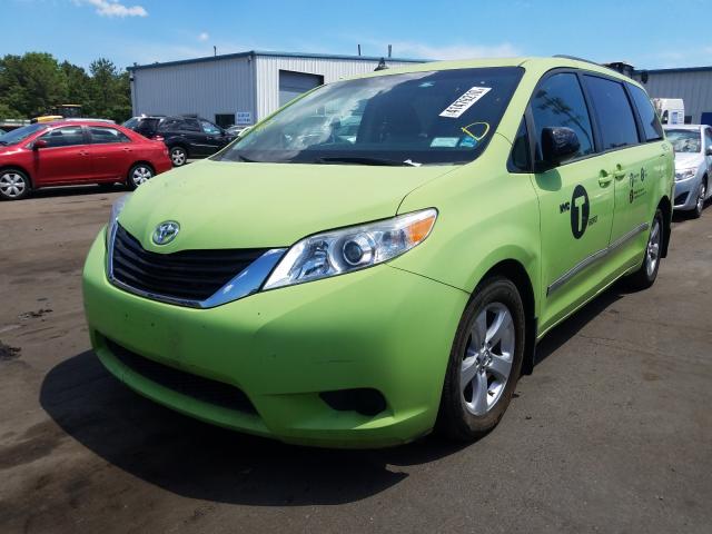 Toyota Sienna LE 2014
